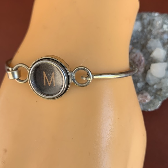 M typewriter key bracelet - Picture 2 of 4